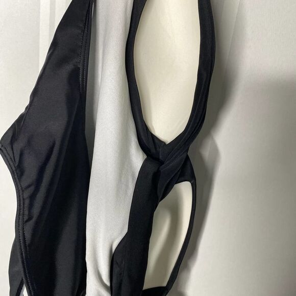 Chic Black Halter One-Piece Swimsuit - Picture 7 of 12